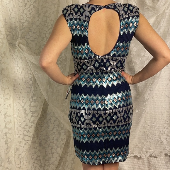 Sequin Tribal Dress Sz 4 - Picture 4 of 4